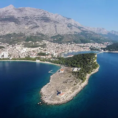 With Parking Space - 19756 Makarska