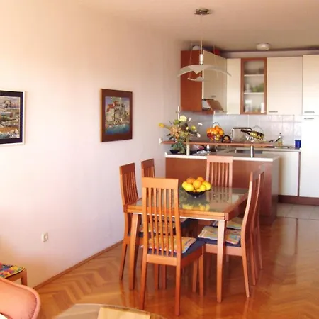 With Parking Space - 19756 Appartamento *